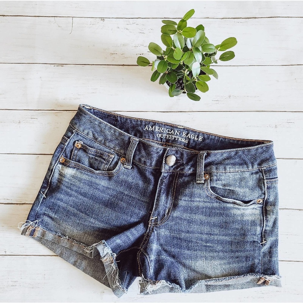 American Eagle Dark Wash Super Stretch Shortie
